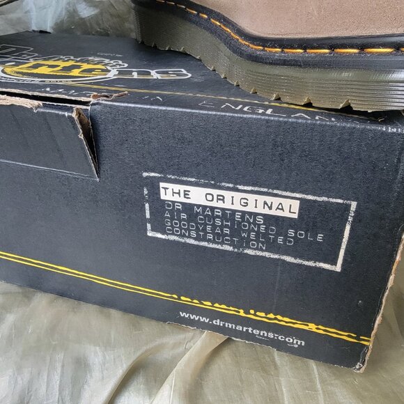 Dr.Martens Made In England Mens Suede Padded Collar Mule in Tan NWT Deadstock - Picture 2 of 13